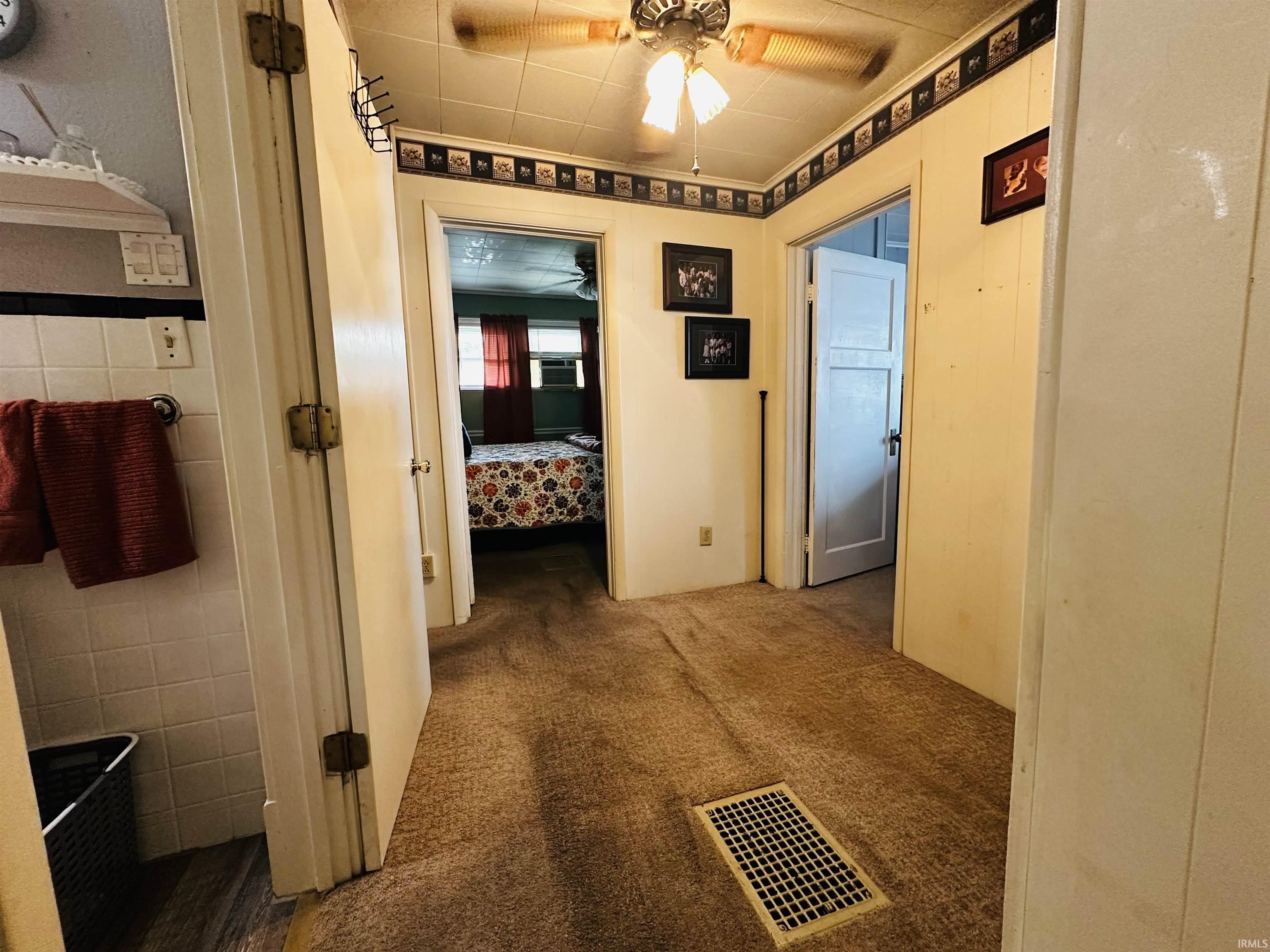 217 Northeast 9th Street Washington, IN 47501 - Photo 15 of 28