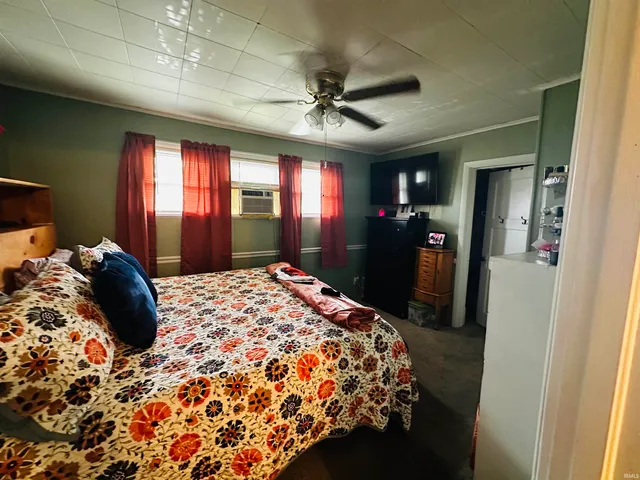 $210,000 | 217 Northeast 9th Street, Washington, IN 47501