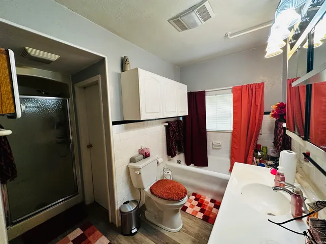 $210,000 | 217 Northeast 9th Street, Washington, IN 47501