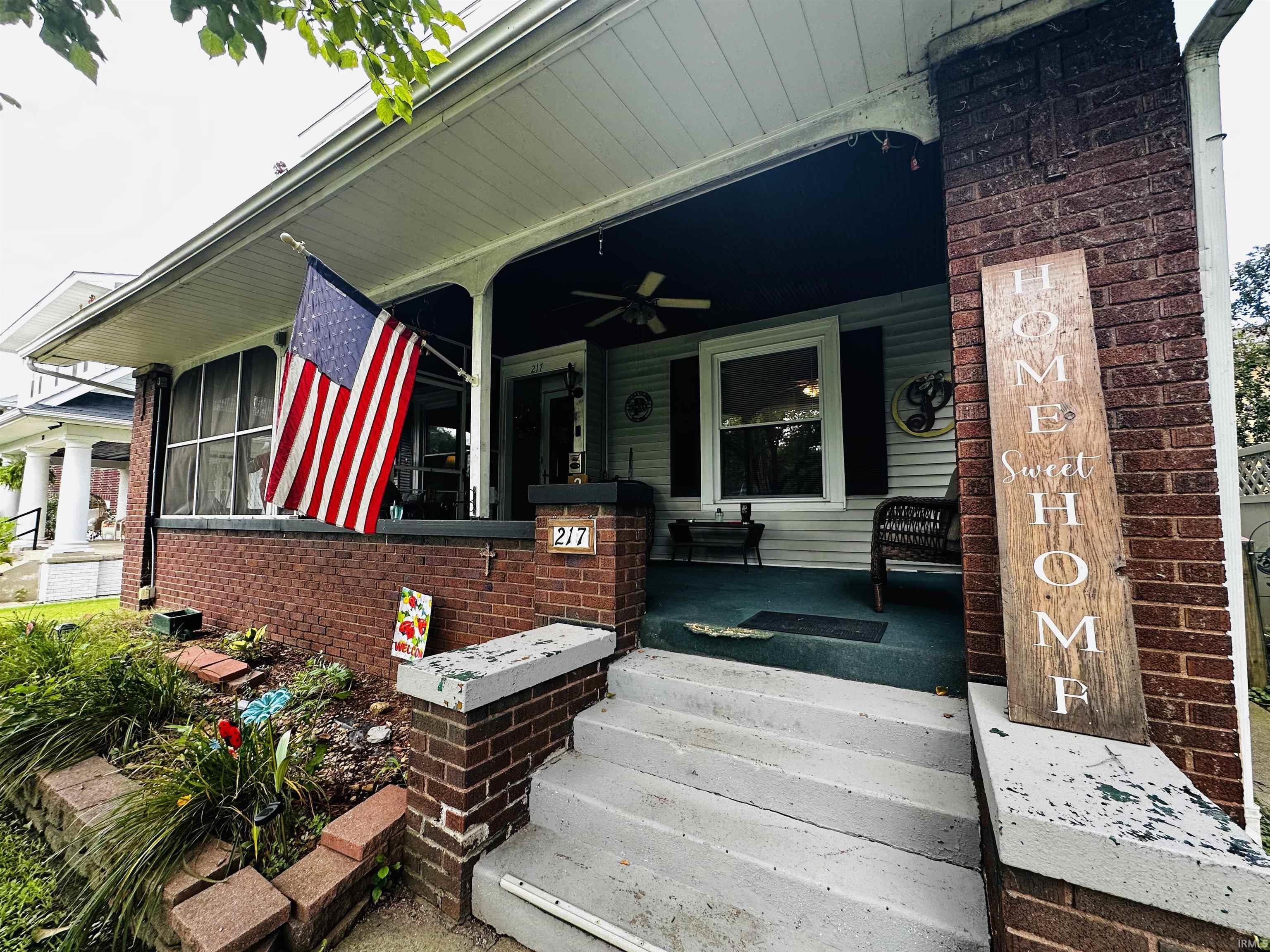 217 Northeast 9th Street Washington, IN 47501 - Photo 2 of 28