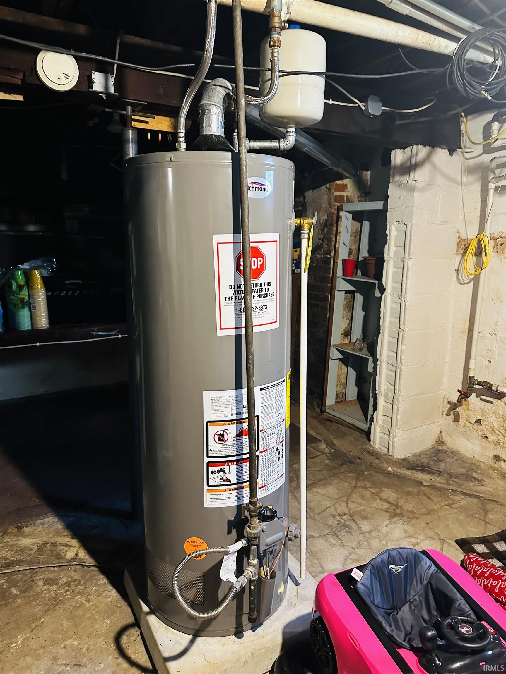 217 Northeast 9th Street Washington, IN 47501 - Photo 21 of 28