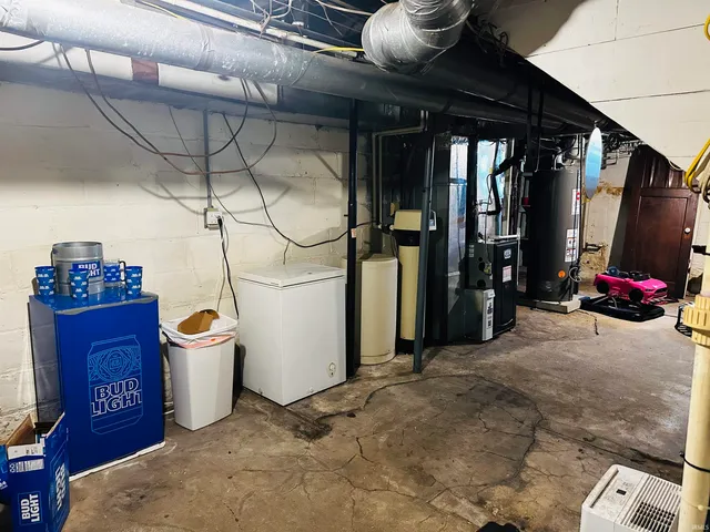 $210,000 | 217 Northeast 9th Street, Washington, IN 47501