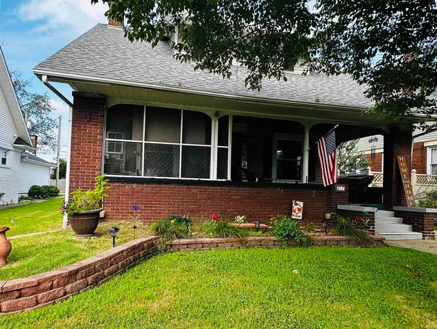 $210,000 | 217 Northeast 9th Street, Washington, IN 47501