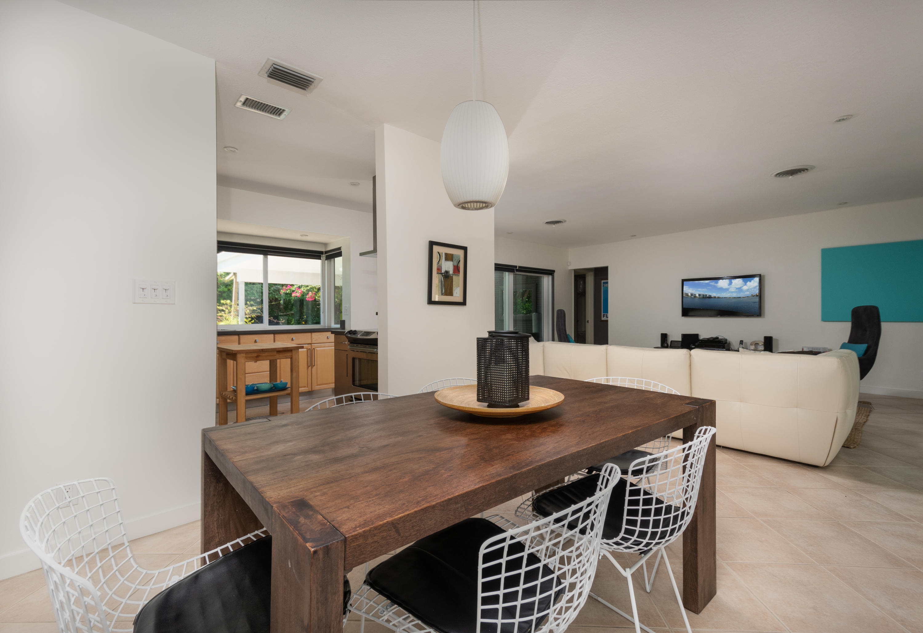 800 Northeast Bay Cove Street Boca Raton, FL 33487 - Photo 9 of 26 Dining Room