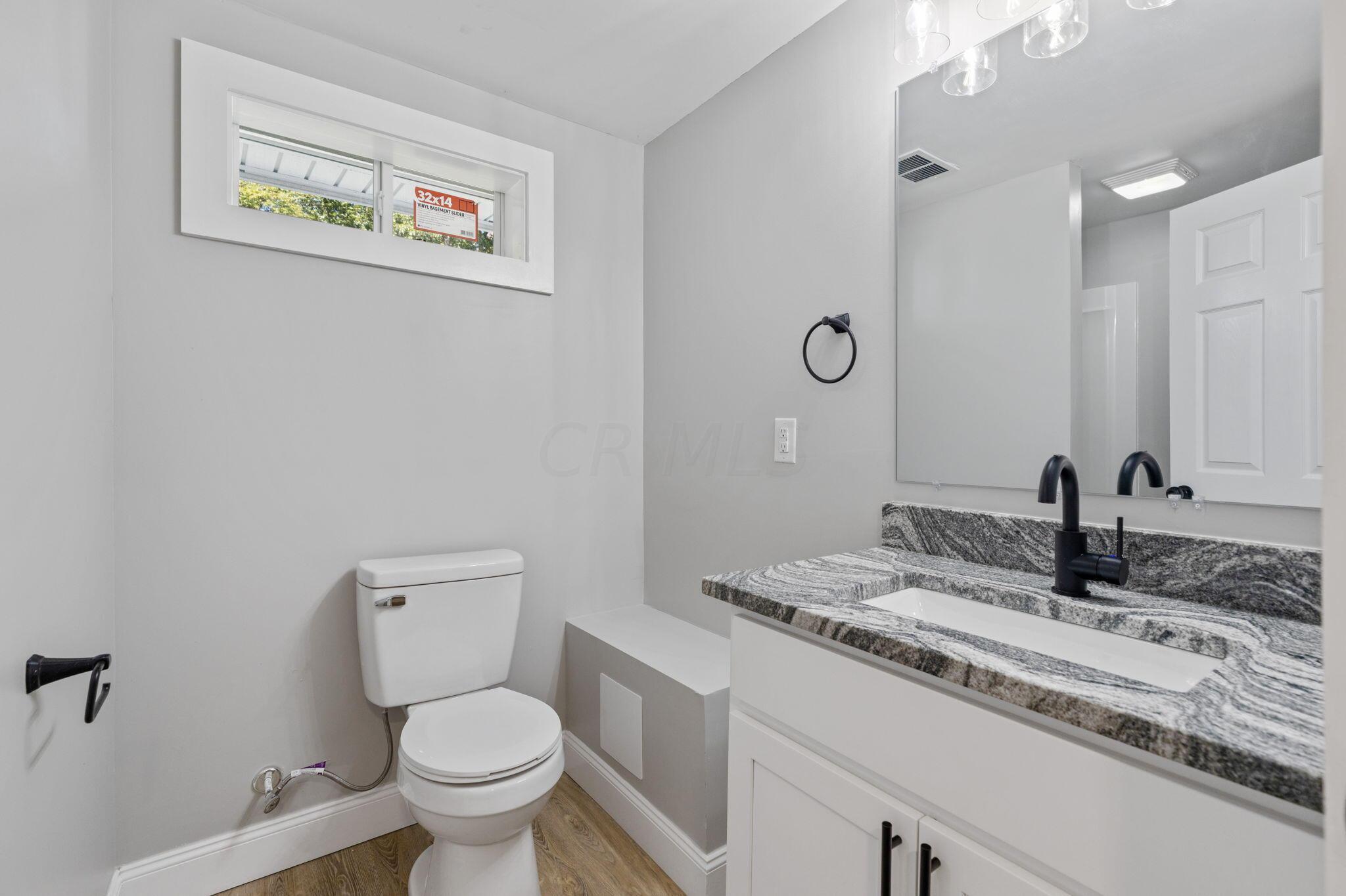 22195 Cliff Road Rockbridge, OH 43149 - Photo 34 of 66 LL Full Bathroom - 22195 Cliff Road, Rockbridge, OH 43149