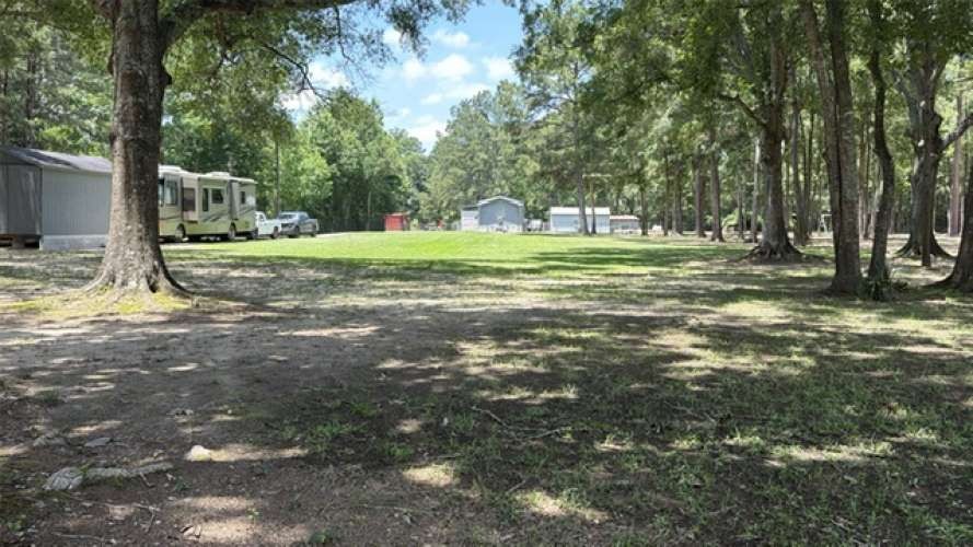 1166 County Road 3663 Splendora, TX 77372 - Photo 2 of 19