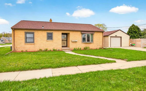 $249,900 | 729 East Maes Avenue, Kimberly, WI 54136