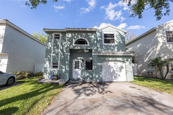 $4,400 | 9871 Northwest 2nd Court, Plantation, FL 33324