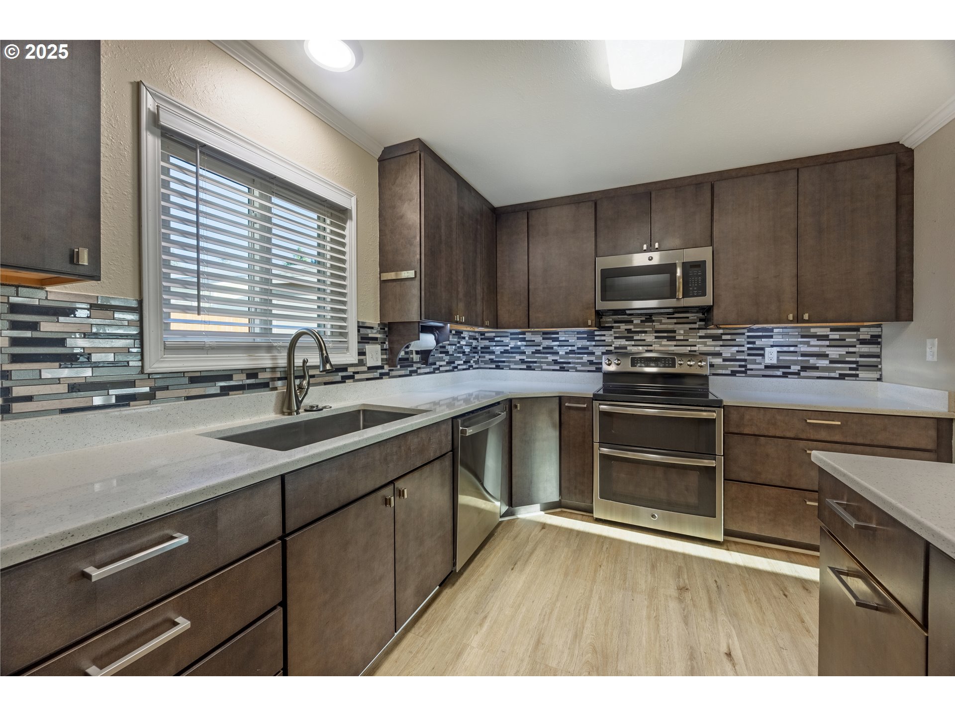 1510 Southeast Sturdevant Road Toledo, OR 97391 - Photo 12 of 41 Gallery Image 12