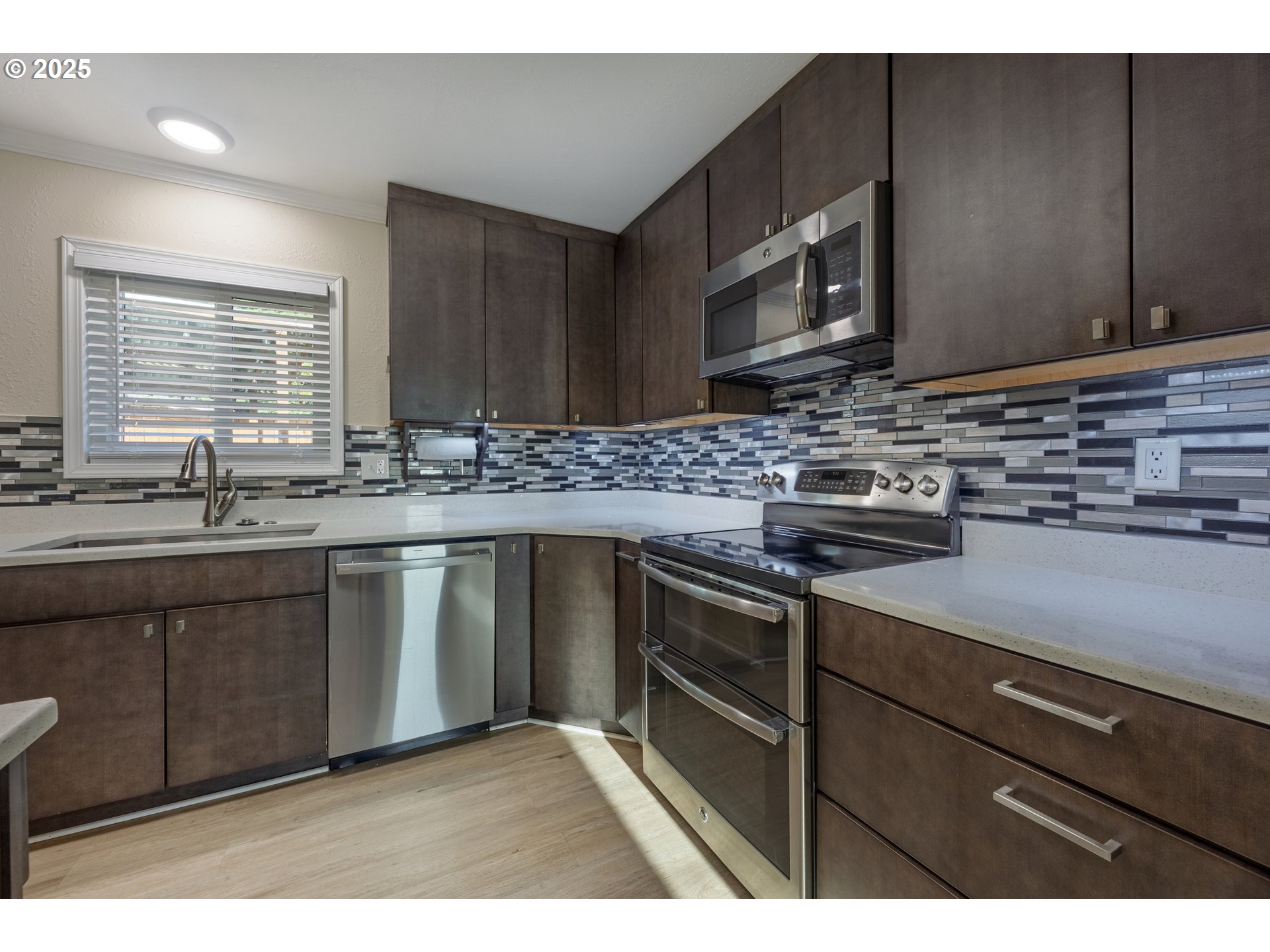 1510 Southeast Sturdevant Road Toledo, OR 97391 - Photo 13 of 41 Gallery Image 13