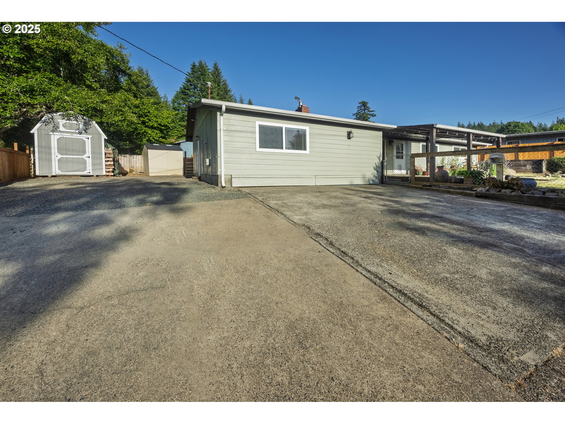 1510 Southeast Sturdevant Road Toledo, OR 97391 - Photo 3 of 41 Gallery Image 3