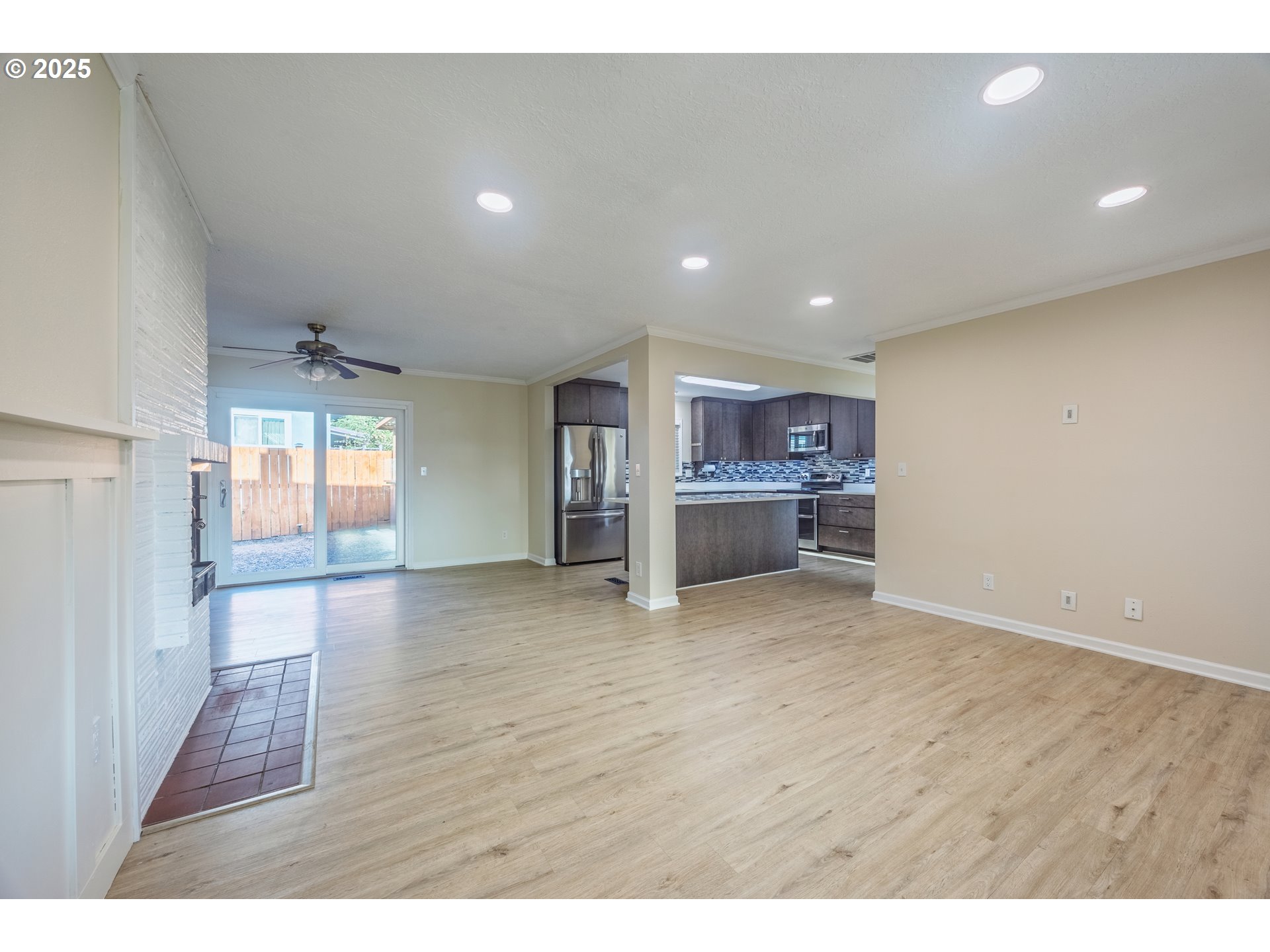1510 Southeast Sturdevant Road Toledo, OR 97391 - Photo 7 of 41 Gallery Image 7