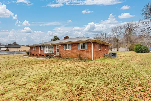 $296,500 | 540 4th Avenue South, Baxter, TN 38544