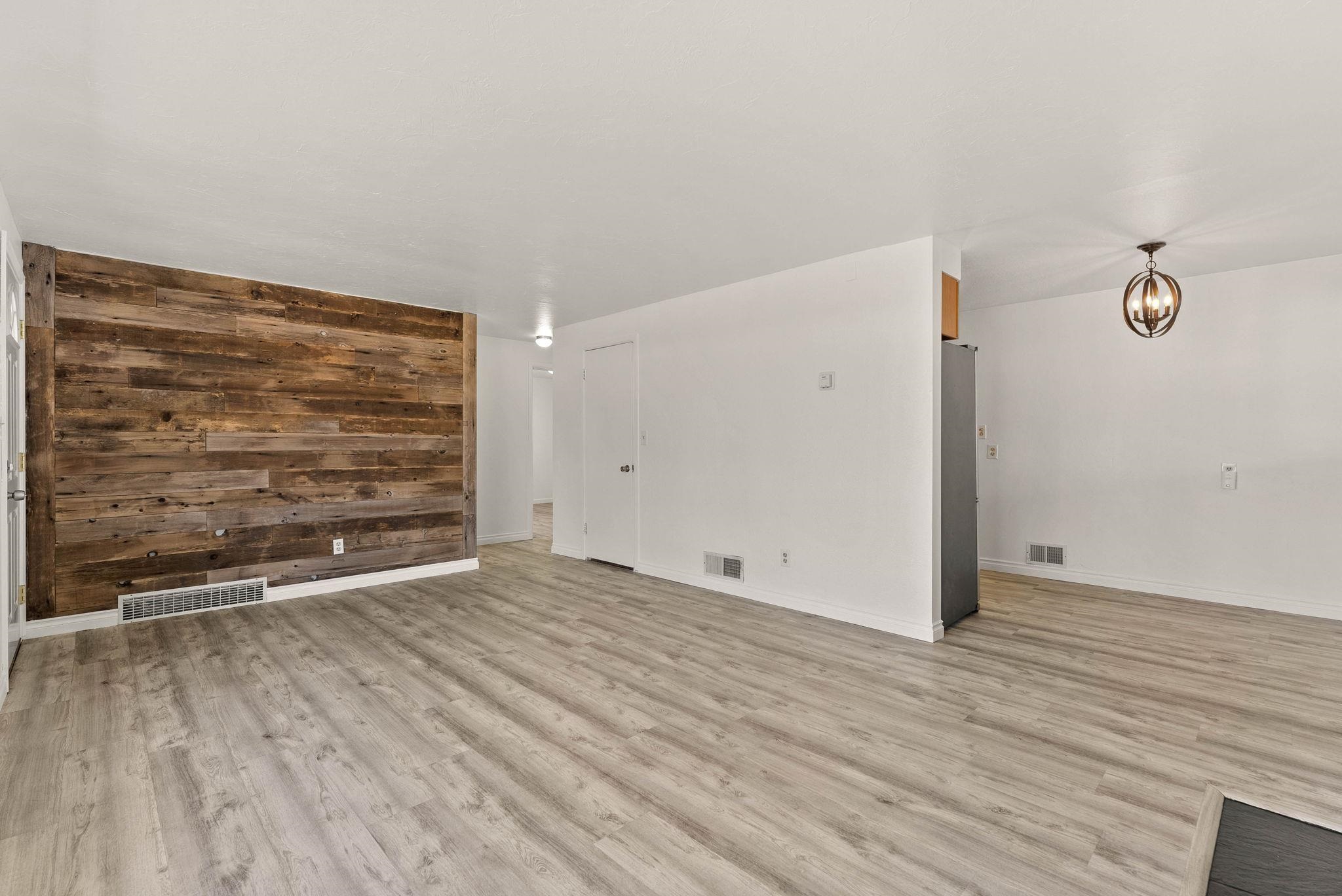3033 West Decatur Avenue Spokane, WA 99205 - Photo 5 of 34 Gallery Image 5