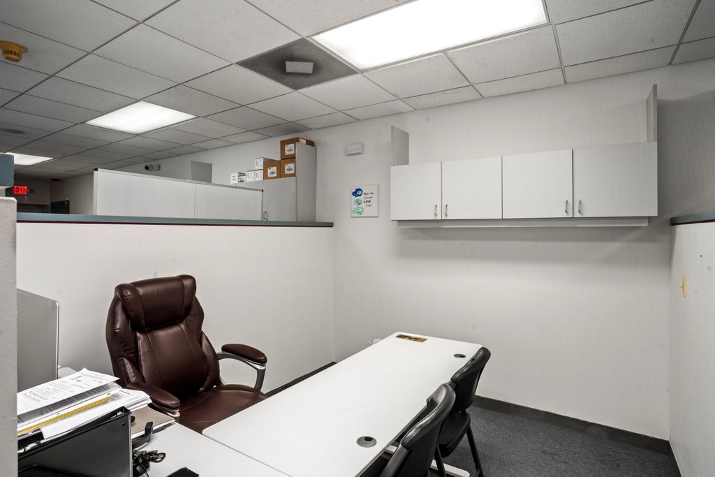 4425 Harlem Avenue Berwyn, IL 60402 - Photo 15 of 31