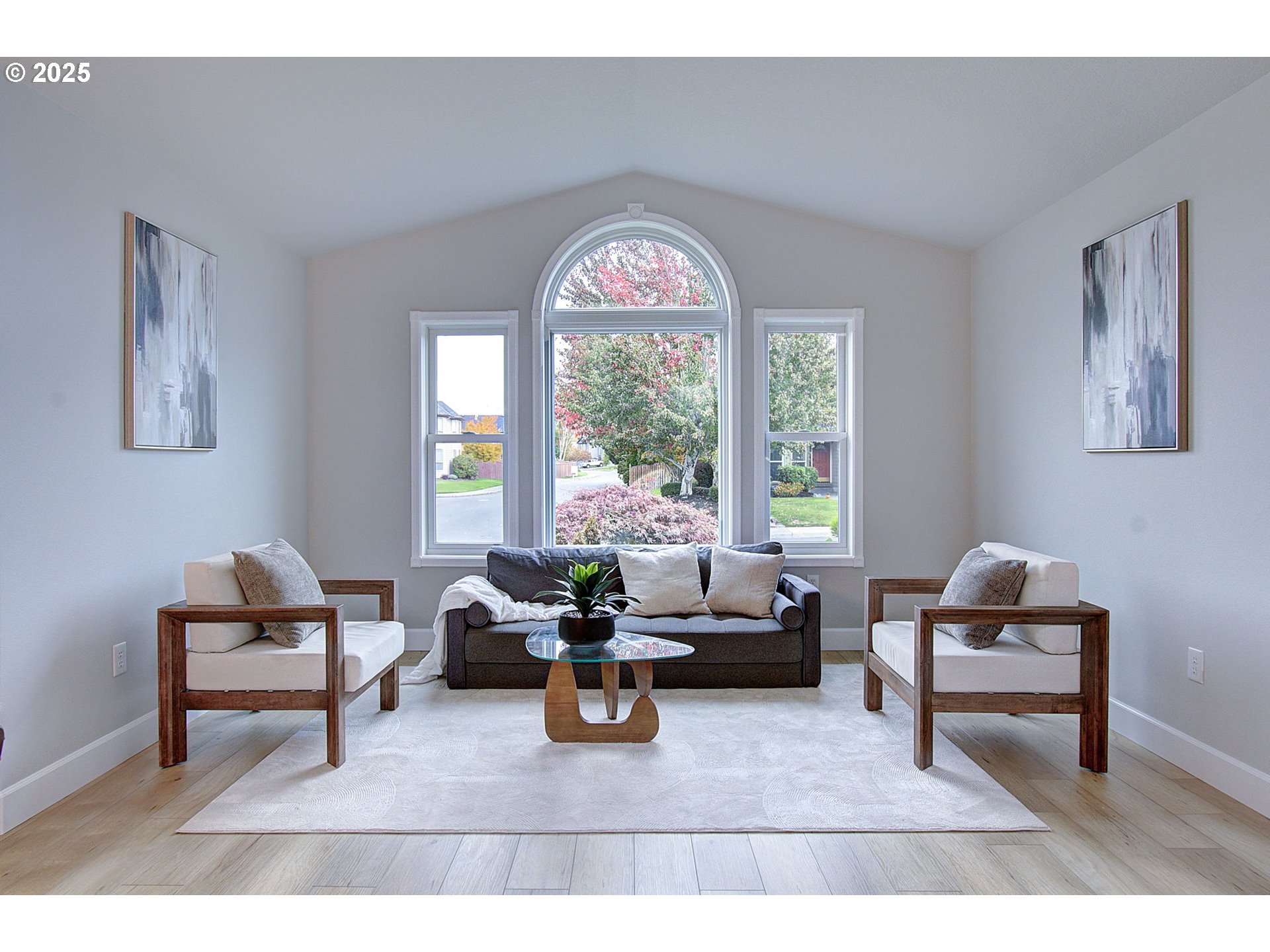 2513 Northwest 147th Street Vancouver, WA 98685 - Photo 20 of 42 a living room with furniture and a large window