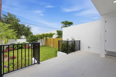 $1,149,000 | 819 Southwest 1st Street, Fort Lauderdale, FL 33312