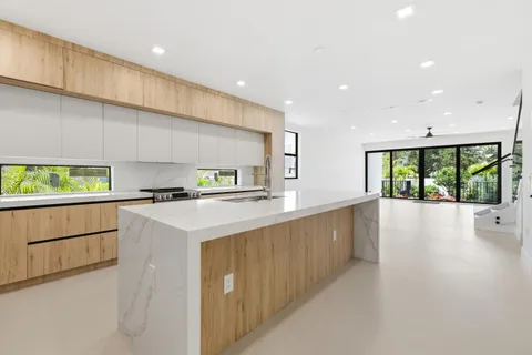 $1,149,000 | 819 Southwest 1st Street, Fort Lauderdale, FL 33312