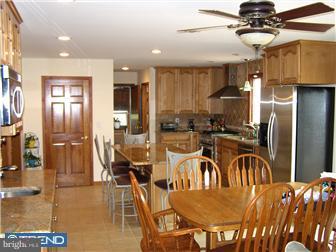 242 New Road Southampton, NJ 08088 - Photo 3 of 12