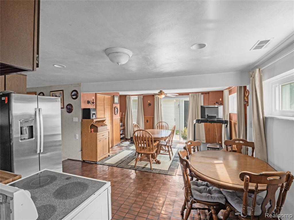 45175 Willis Road Belleville, MI 48111 - Photo 7 of 31 Gallery Image 7