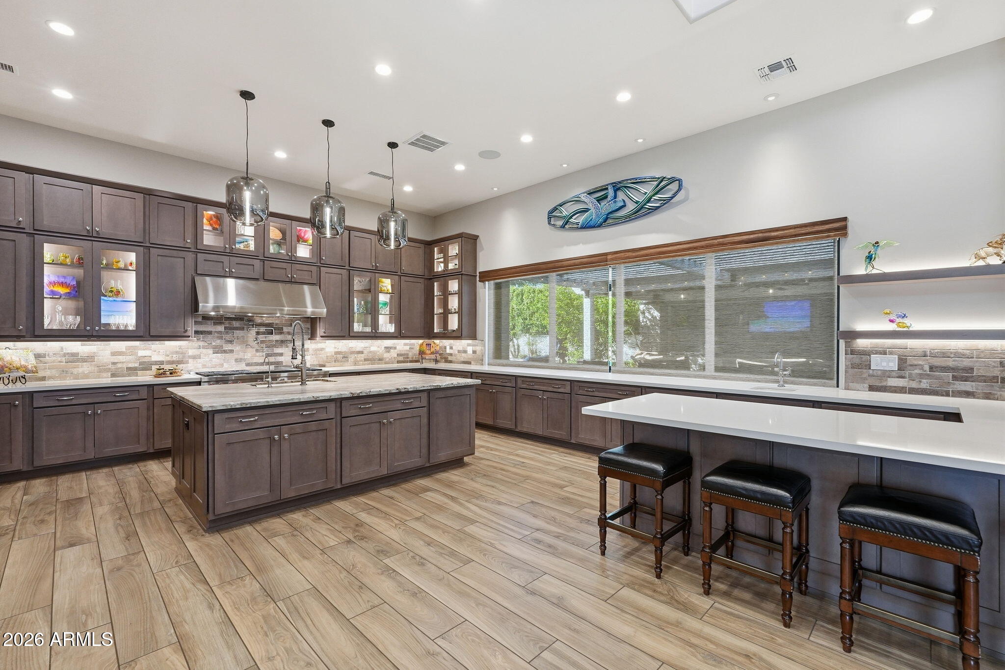 2674 East Hummingbird Way Gilbert, AZ 85297 - Photo 14 of 106 Ktchn5_SE2NWshades