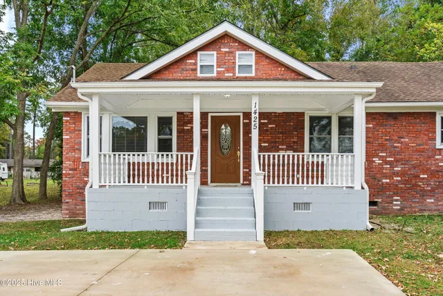 $270,000 | 1425 Highland Drive, Washington, NC 27889