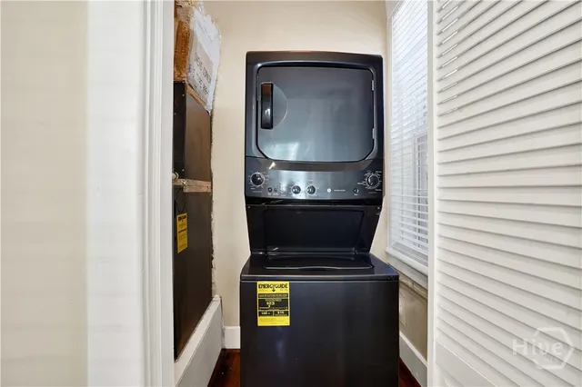 $2,200 | 417 Drayton Street, Savannah, GA 31401