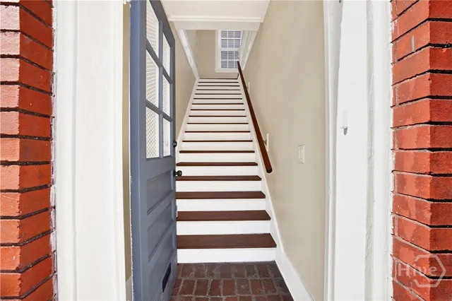 $2,200 | 417 Drayton Street, Savannah, GA 31401