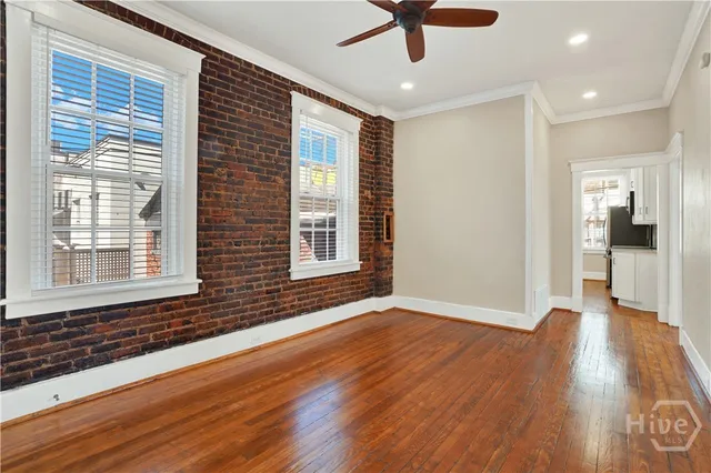 $2,200 | 417 Drayton Street, Savannah, GA 31401