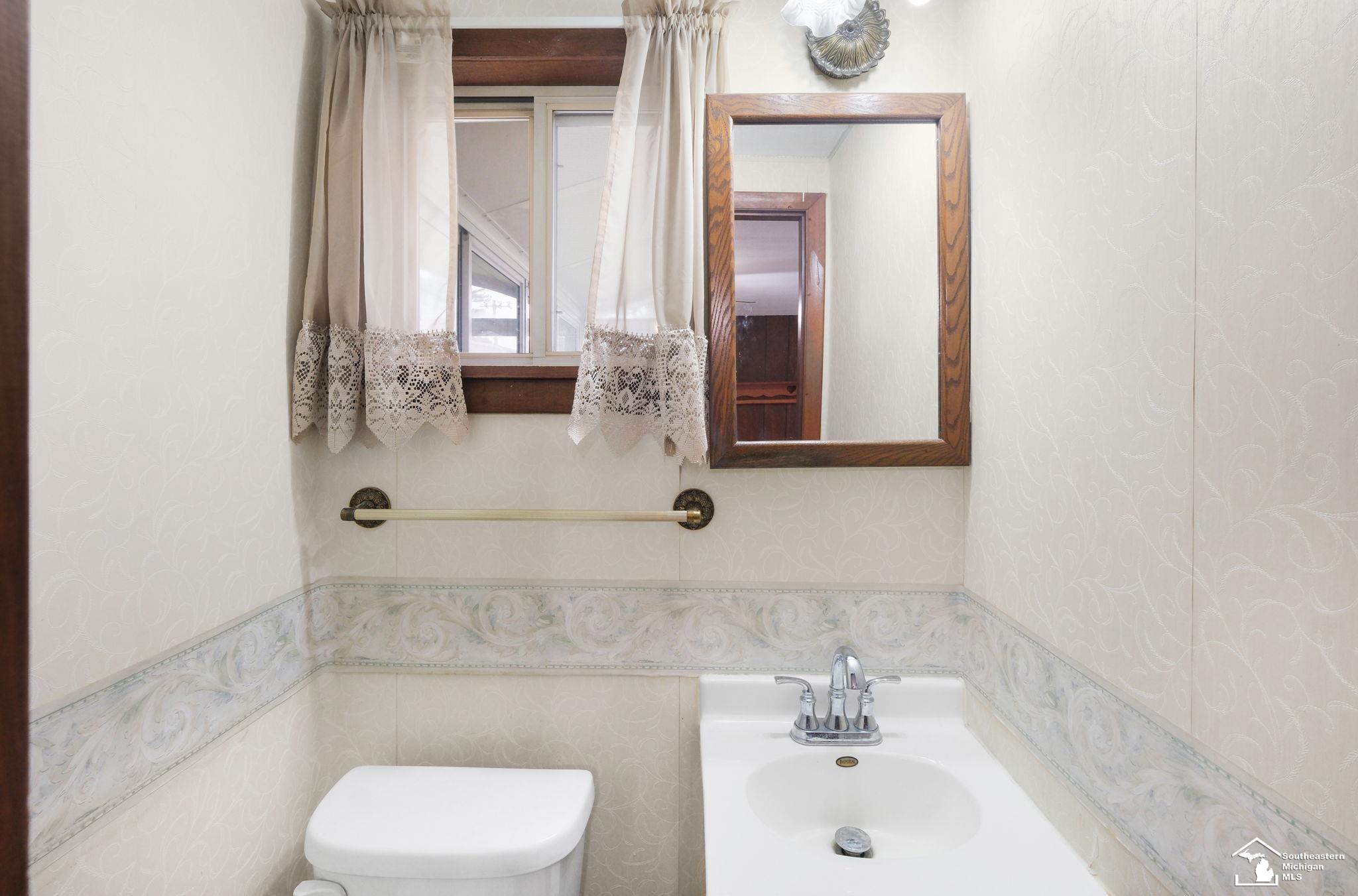 7408 Monroe Road Lambertville, MI 48144 - Photo 32 of 42 50142535-7f21c097-d12c-460b-8012-cebfda1f5666.JPG