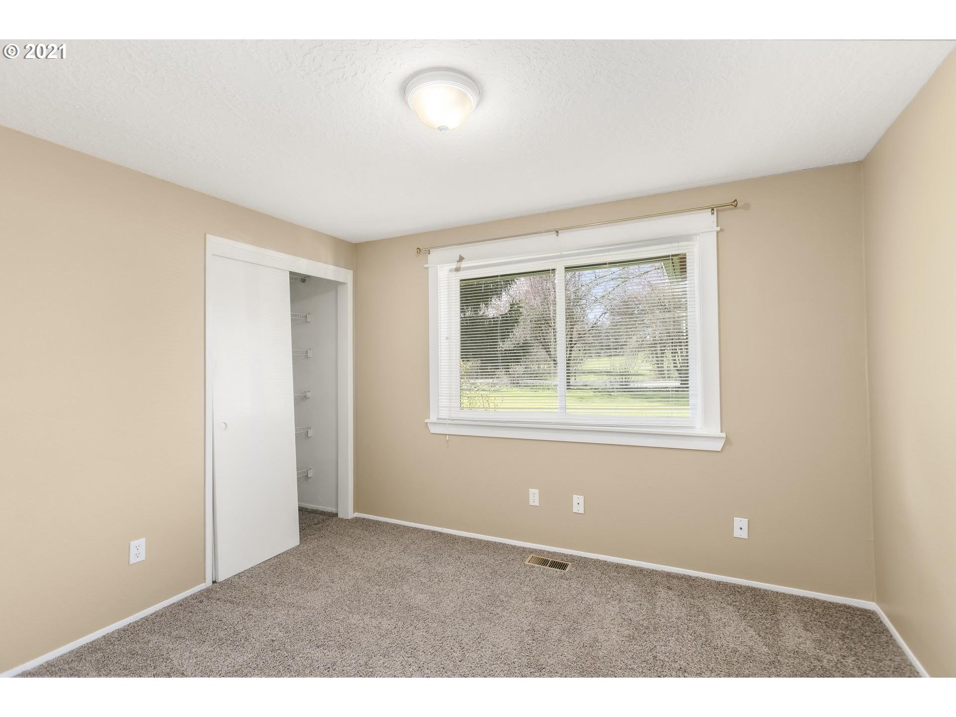 30912 South Wright Road Molalla, OR 97038 - Photo 20 of 32 Gallery Image 20