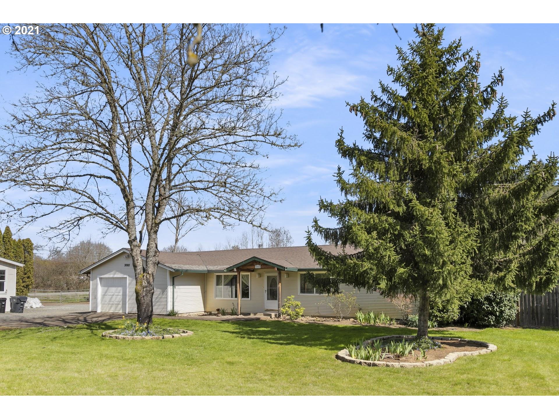 30912 South Wright Road Molalla, OR 97038 - Photo 4 of 32 Gallery Image 4