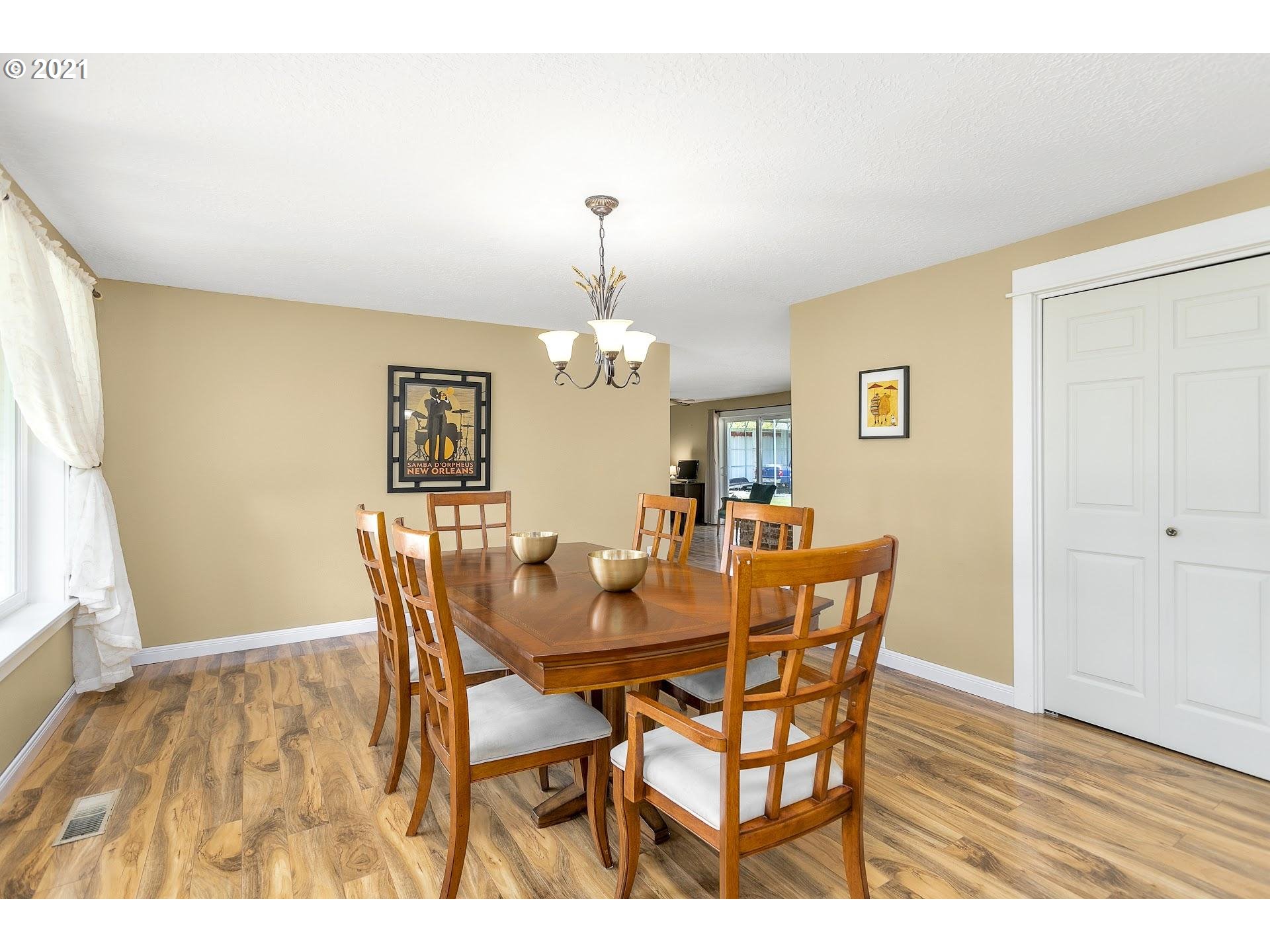 30912 South Wright Road Molalla, OR 97038 - Photo 7 of 32 Gallery Image 7