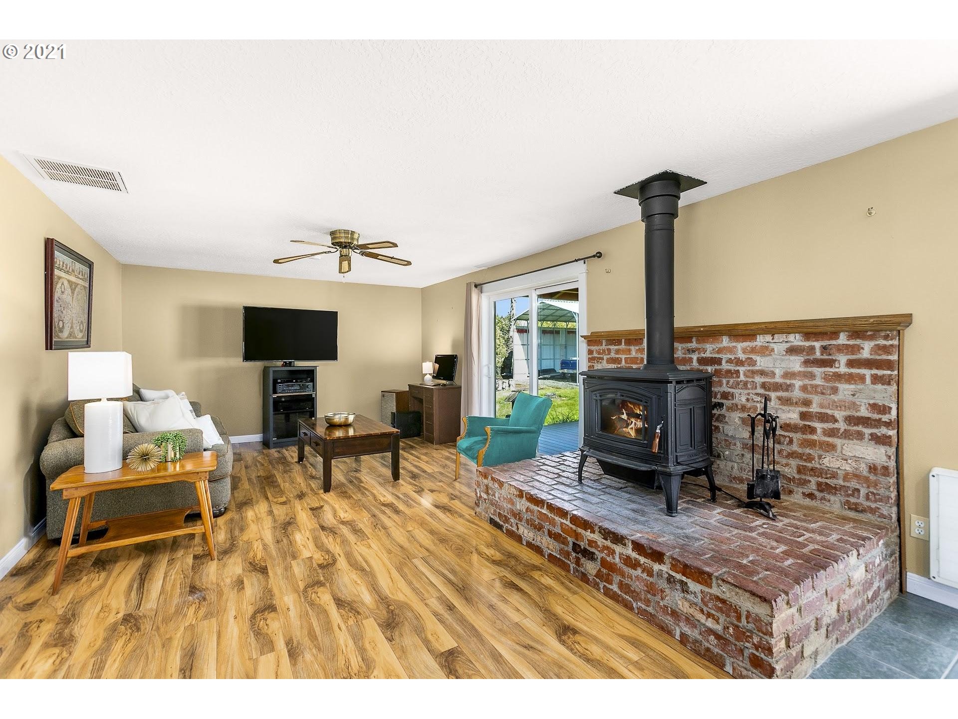 30912 South Wright Road Molalla, OR 97038 - Photo 9 of 32 Gallery Image 9
