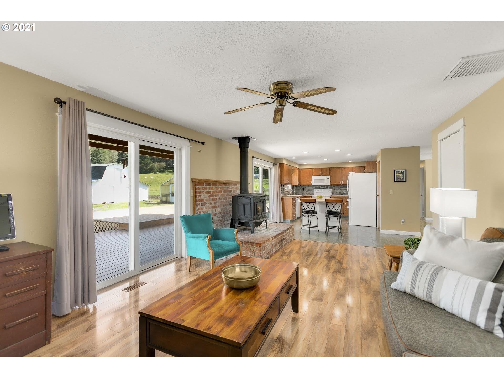 30912 South Wright Road Molalla, OR 97038 - Photo 10 of 32 Gallery Image 10