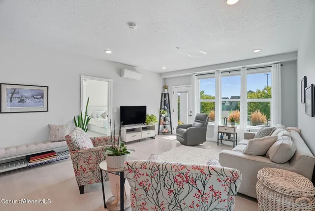 $385,000 | 6430 North Atlas Road, Unit 102, Coeur D'Alene, ID 83815