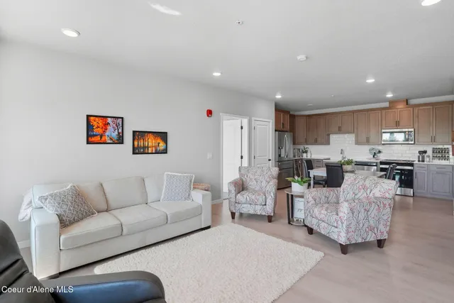 $385,000 | 6430 North Atlas Road, Unit 102, Coeur D'Alene, ID 83815