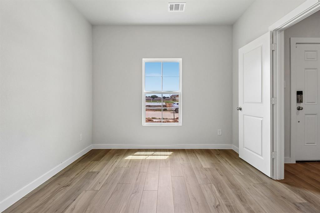 359 Declan Street Springtown, TX 76082 - Photo 32 of 38