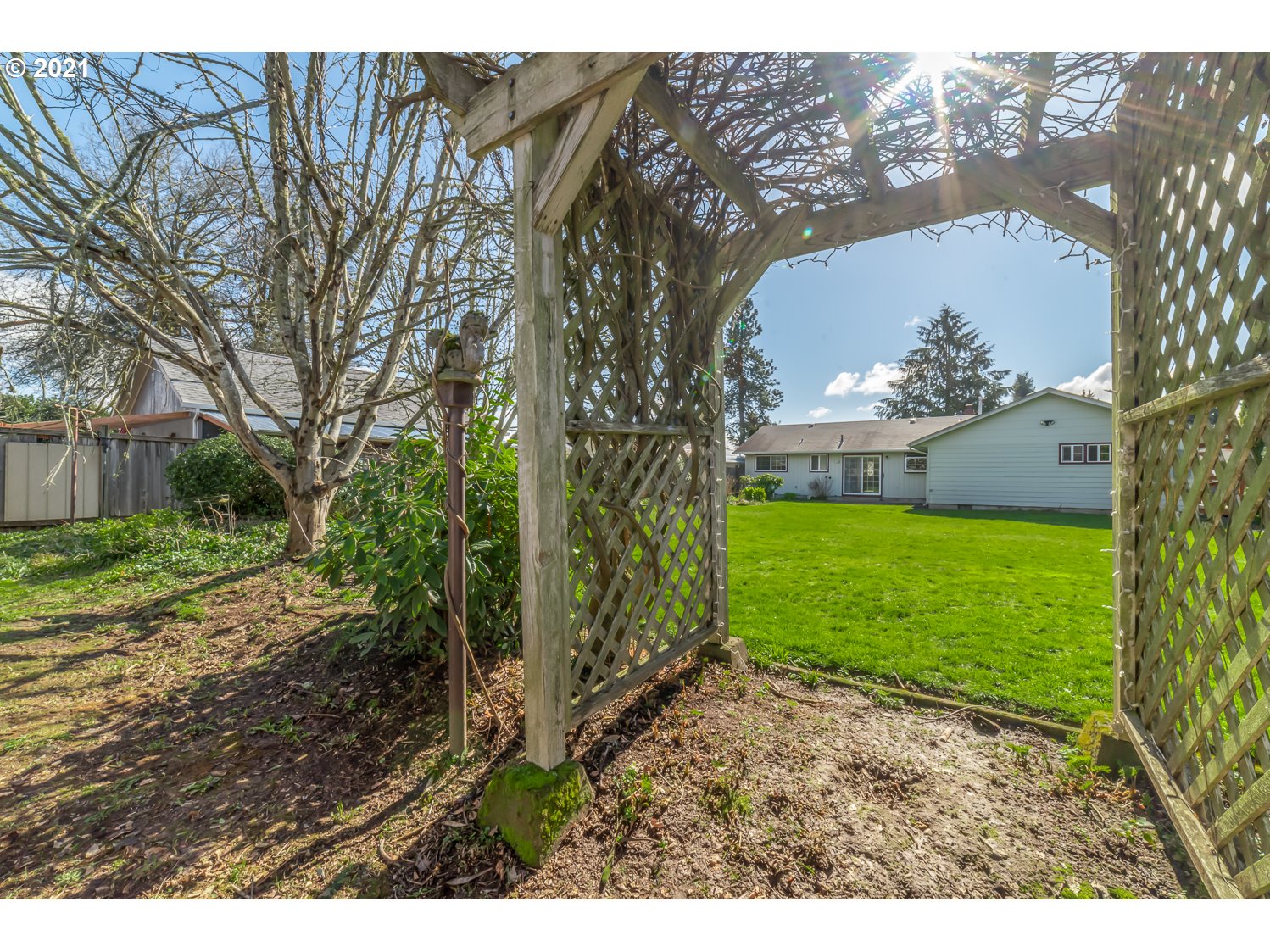 232 Allen Avenue Springfield, OR 97477 - Photo 25 of 32