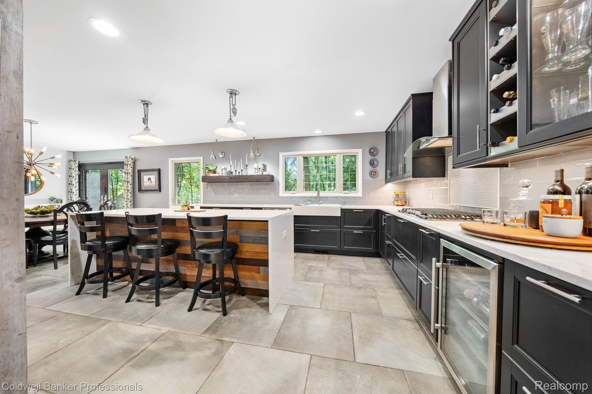 4972 Arrowhead Road West Bloomfield, MI 48323 - Photo 9 of 76 Gallery Image 9