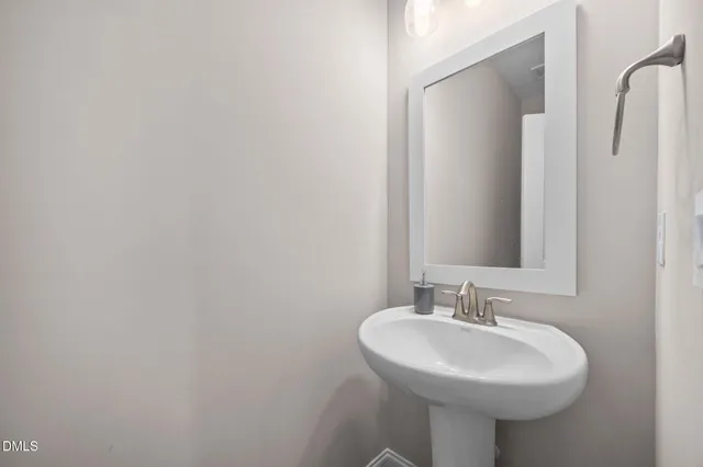 $3,150 | 2715 Jordan Pnes Drive, New Hill, NC 27562