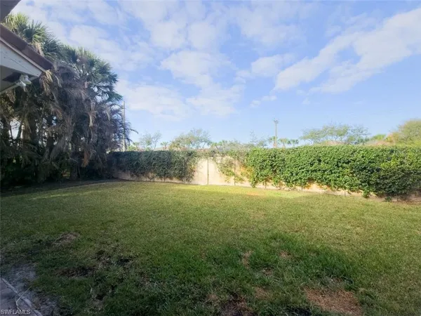 $3,100 | 6139 57th Court, Vero Beach, FL 32967