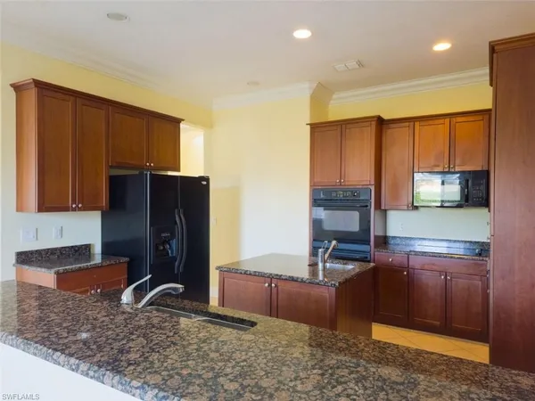 $3,100 | 6139 57th Court, Vero Beach, FL 32967