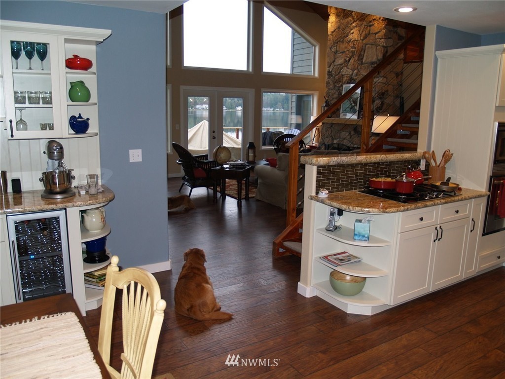 802 East North Bay Road Allyn, WA 98524 - Photo 2 of 25 Gallery Image 2