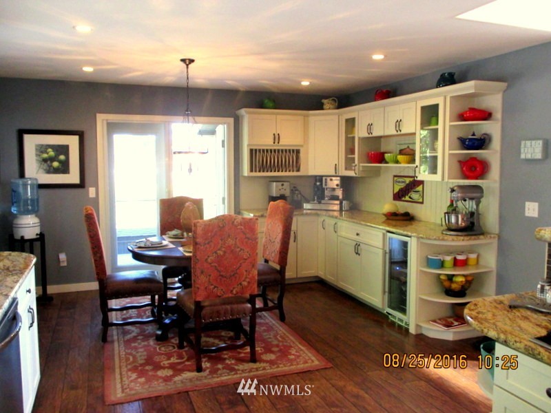 802 East North Bay Road Allyn, WA 98524 - Photo 4 of 25 Gallery Image 4