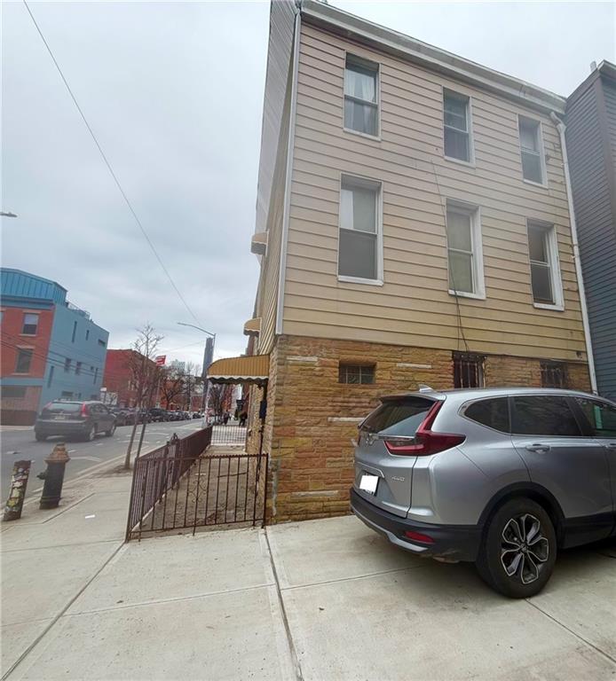 124 2nd Street Brooklyn, NY 11231 - Photo 2 of 2
