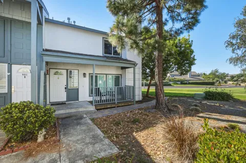 $1,298,000 | 953 Diaz Lane, Foster City, CA 94404
