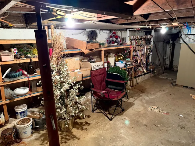 $1 | 603 South Royal Street, Royalton, IL 62983