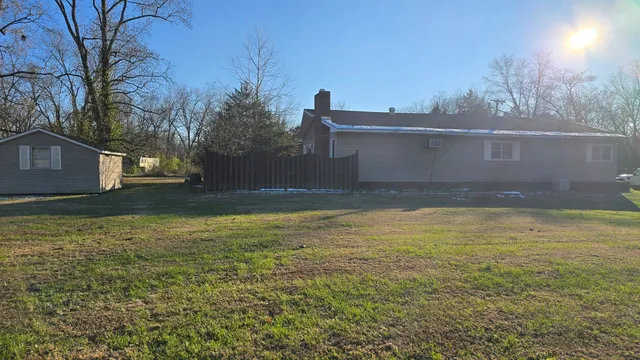 $1 | 603 South Royal Street, Royalton, IL 62983