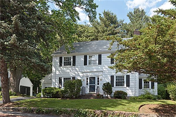 14 Bellevue Road Arlington, MA 02476 - Photo 1 of 23 Gallery Image 1